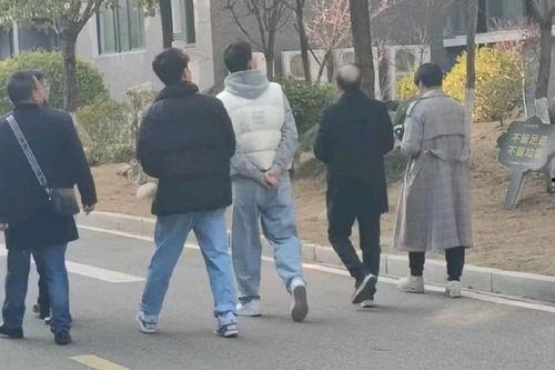 网红吃瓜事件资源站,揭秘网络热点背后的真相与争议 第2张 网红吃瓜事件资源站,揭秘网络热点背后的真相与争议 第2张